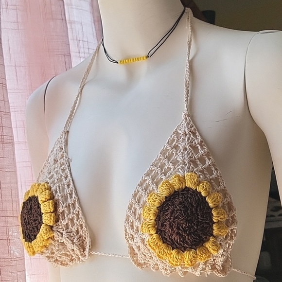 Choker - Picture 2 of 3